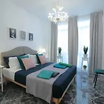 Short Lets Grandi Stazioni Vendégház