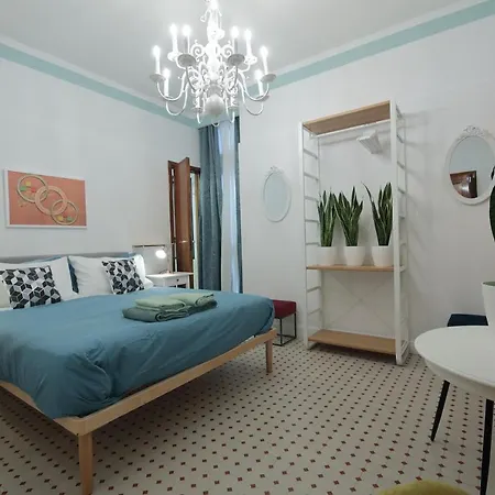 Short Lets Grandi Stazioni Vendégház
