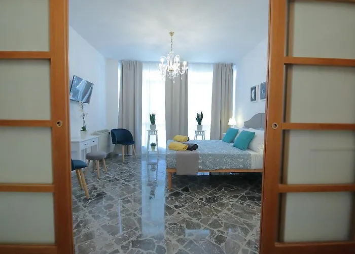 Short Lets Grandi Stazioni Gasthof *