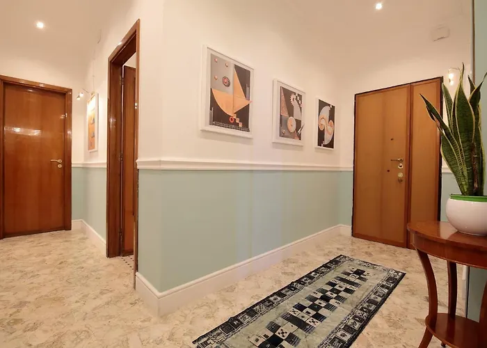 Short Lets Grandi Stazioni Gasthof Bari